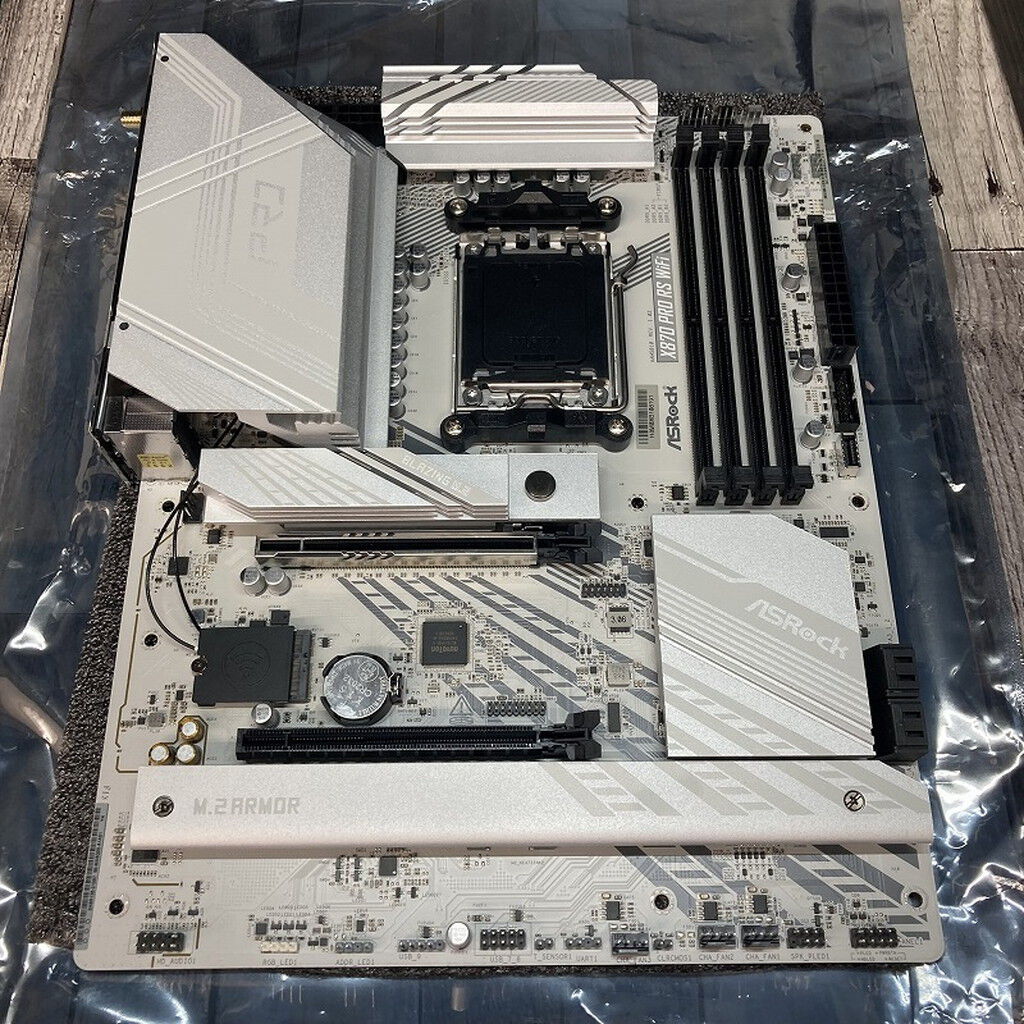 中古 ASRock X870 Pro RS WiFi (X870 AM5 ATX DDR5) 172200 （295896