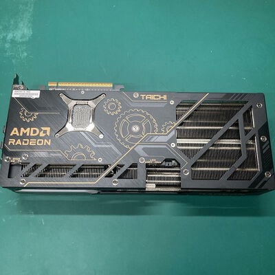 【浦添城間店(沖縄)】中古  ASRock RX9070XT TC 16GO Taichi 16GB OC (RX9070XT 16G) 176935 