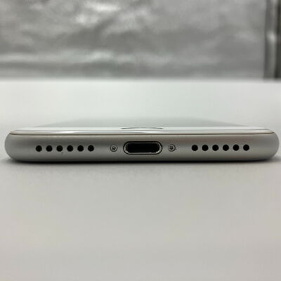 【鹿児島店】中古  【SoftBank】 iPhone8 4.7インチ 64GB (シルバー)  MQ792J/A 135693 