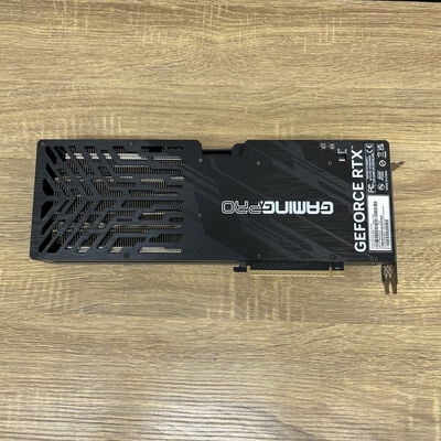 【津ラッツ店】中古  Palit NE75070019K9-GB2050A (RTX5070 12G) 1460027015 