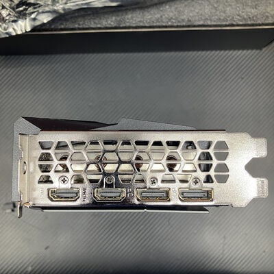 【富士青葉店】中古  GIGABYTE GV-R76GAMING OC-8GD (RX7600 8G) 162746 