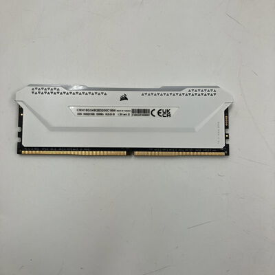 【なんば店】中古  PC4-25600 8GB デスクトップ用(DDR4-3200) 140727 