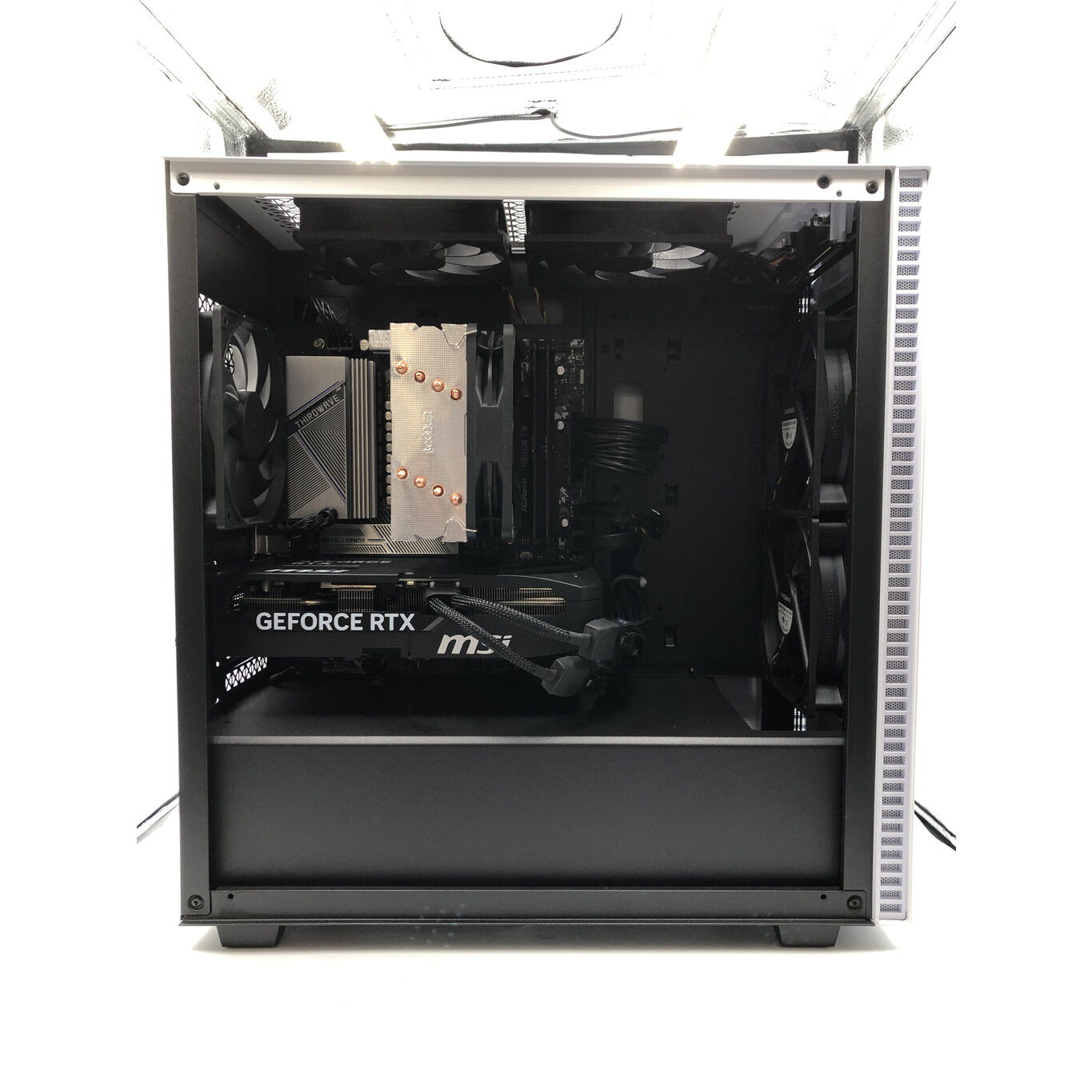 中古 THIRDWAVE Lightning-GAF7W(Ryzen 7 7700/32GB/SSD1TB/-/RTX5070