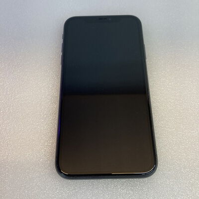 【京都店】中古  【docomo】 Apple iPhone11 6.1インチ 64GB (ブラック) MWLT2J/A 140577 