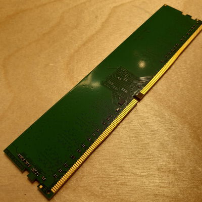 【鹿児島店】中古  PC4-25600 16GB デスクトップ用 140728 