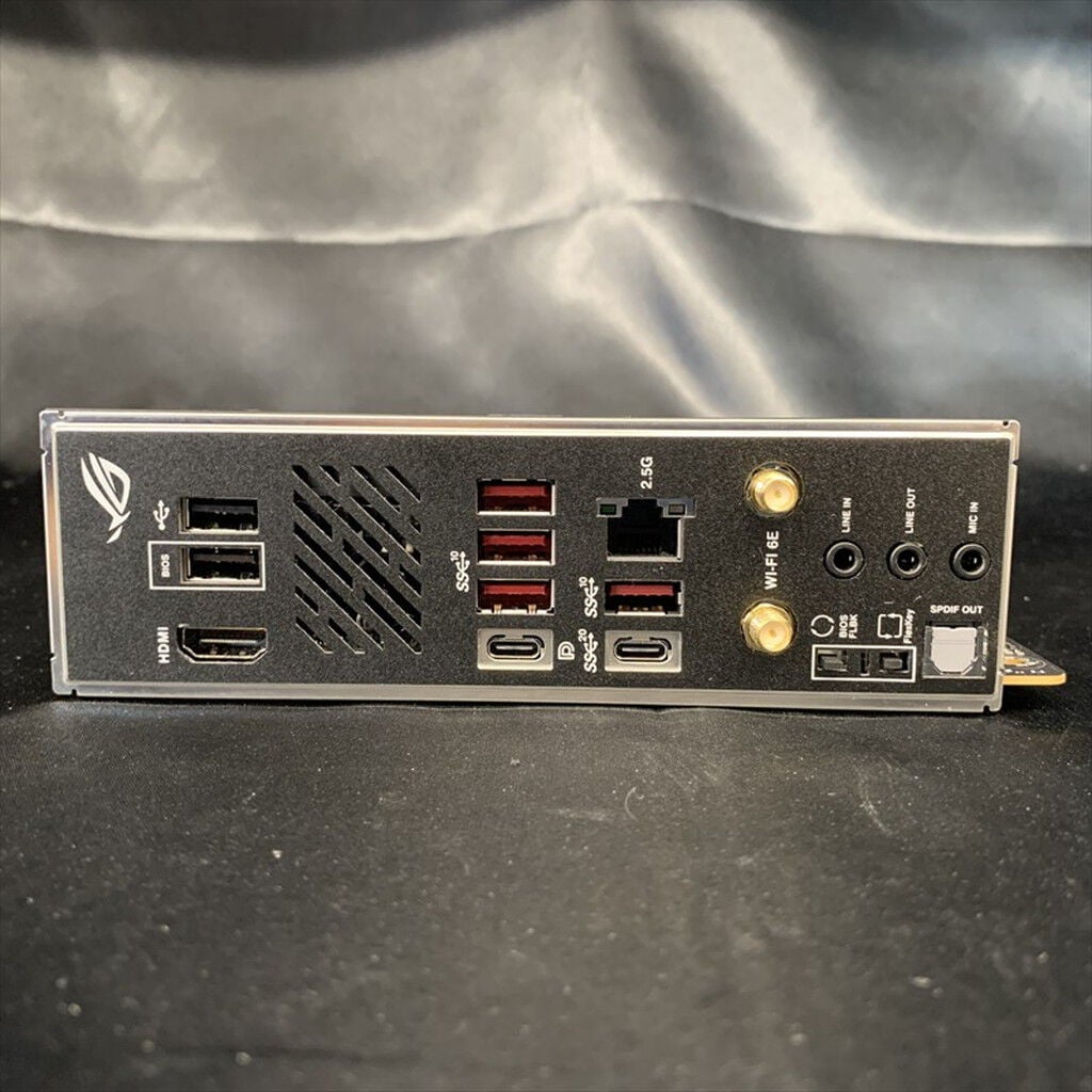 中古 ASUS ROG STRIX B650E-I GAMING WIFI(B650 mITX AM5 DDR5