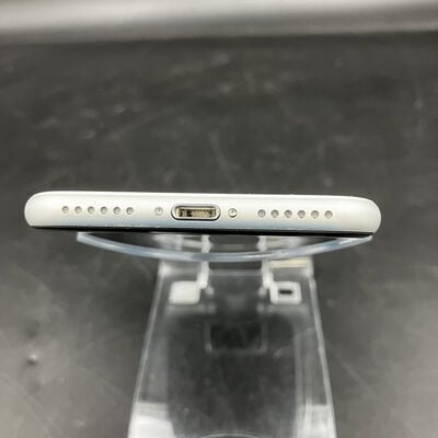 【大須店】中古  【docomo】Apple iPhoneSE 4.7インチ (第2世代/2020) 64GB (ホワイト) MX9T2J/A 142464 