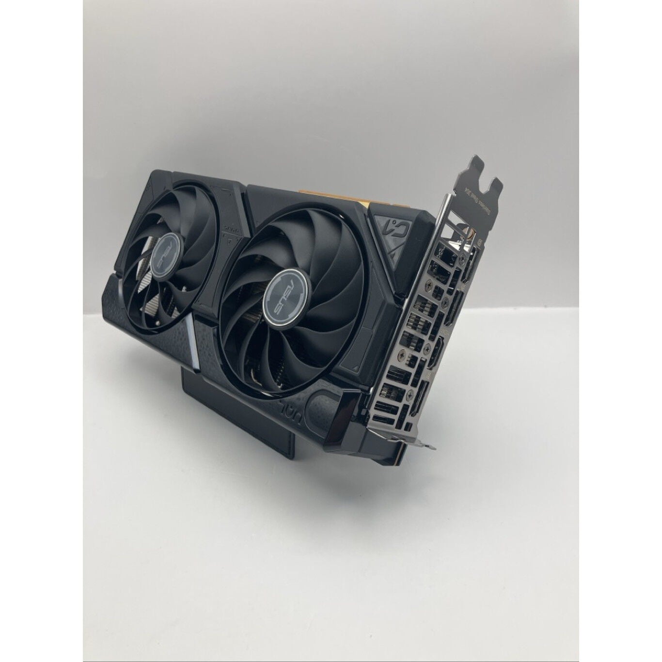中古 ASUS DUAL-RX7600-O8G-V2 (RX7600 8G) 162744 （360522
