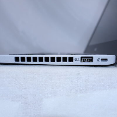 【通販センター】中古  【ジャンク品/保証無/返品質問不可】NEC VersaPro タイプVB PC-VKM17BZG4 (Core i5 8350U/8GB/SSD256GB/-/オンボード/12.5/1366x768/Wi-Fi/WEBCAM/W11H64 MAR) 186219 
