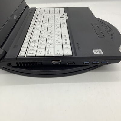 【堺七道店】中古  FUJITSU FMVA8804AP(i5-10210U/8GB/SSD256GB/W11P) 4660002767 