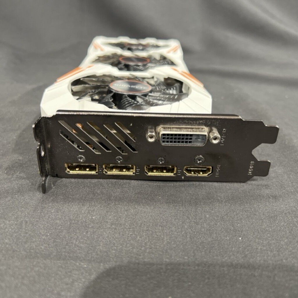 中古 GIGABYTE GV-N108TGAMING OC-11GD(GTX1080Ti GDRX5) 133969