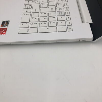 【盛岡都南店】中古  NEC LAVIE NS600/M(Ryzen 7 2700U/4GB/SSD250GB/W10H) 4580001320 