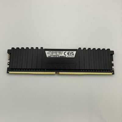 【秋葉原本店】中古  PC4-21300 8GB デスクトップ用(DDR4-2666) 126165 