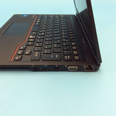 【秋葉原本店】中古  FUZITU　LIFEBOOK　U(i5-1135G7/8GB/SSD256GB/W10P) 3410014589 