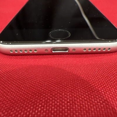 【静岡東瀬名店】中古  【au】Apple iPhoneSE 4.7インチ (第2世代/2020) 64GB (ホワイト) MHGQ3J/A 新パッケージ版 146172 