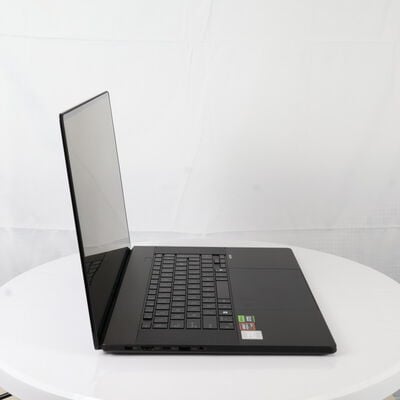 【通販センター】中古  ASUS ProArt P16 H7606WI H7606WI-AI9642R4070W(AMD Ryzen AI 9 HX 370 w/64GB/SSD2TB/なし/NVIDIA GeForce RTX 4070 8GB Laptop GPU/16/3840x2400/Wi-Fi/W11H64 MAR) 188077 