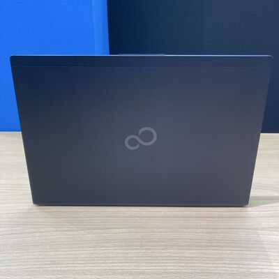 【甲府飯田店】中古  FUJITSU LIFEBOOK U939/CX FMVU2604GP (Intel Core i5 8265U 1.6GHz/8GB/SSD256GB/なし/オンボード/13.3/1920x1080/Wi-Fi/WEBCAM/W11H64) 181923 