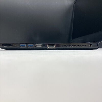 【熊本浜線店】中古  TOSHIBA dynabook B65/DN PB6DNTB4487FD1 (Intel Core i5 8250U 1.60GHz/8GB/SSD256GB/Mt/オンボード/15.6/1366x768/Wi-Fi/WEBCAM/W11H MAR) 184427 