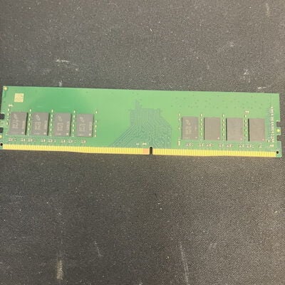 【大宮店】中古  PC4-19200 4GB デスクトップ用 126162 