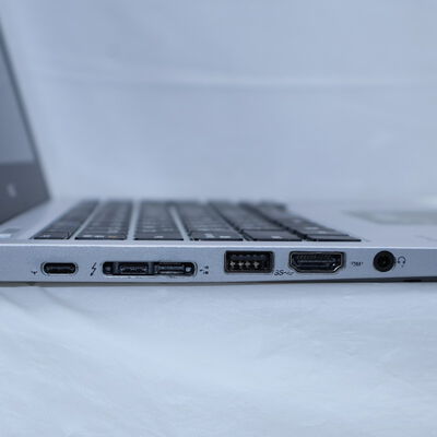 【通販センター】中古  NEC VersaPro タイプVB PC-VKM17BZC3 (Core i5 8350U/8GB/SSD256GB/-/オンボード/12.5/1366x768/Wi-Fi/WEBCAM/W11H64 MAR) 186061 