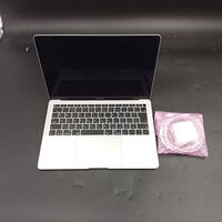 中古  Apple MacBook Air Retina 13インチ 2019 A1932 (Core i5 1.6GHz/8GB/SSD 128GB/13.3/2560 x 1600 Retina/Wifi) 194665 