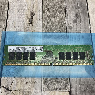 【広島店】中古  Samsung M378A2K43EB1-CWE(DDR4 PC4-25600 16GB) 1460014671 