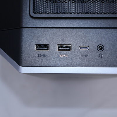 【通販センター】中古  Lenovo LOQ Tower 26ADR10  ルナグレー(AMD Ryzen 7 8745HX/16GB/SSD512GB/なし/NVIDIA GeForce RTX 5060 8GB/Wi-Fi/W11H64) 187951 