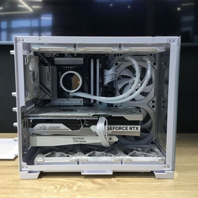 【松山環状枝松店】中古  自作PC (Corei7-13700K/32GB/SSD1TB/無し/RTX4070Ti 12GB/W11H) 4560001279 