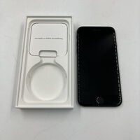 中古  【au】Apple iPhoneSE 4.7インチ (第2世代/2020) 128GB (ブラック) MHGT3J/A 新パッケージ版 146176 