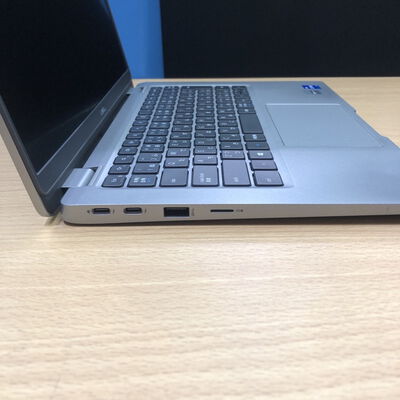 【甲府飯田店】中古  DELL Latitude 5320 (Intel Core i7 1185G7 3.0GHz/16GB/SSD256GB/-/-/13.3/1920x1080/Wi-Fi/WEBCAM/W11H MAR) 183789 