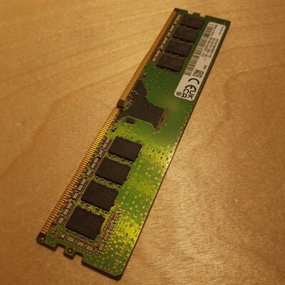 【鹿児島店】中古  PC4-21300 8GB デスクトップ用_ 184888 