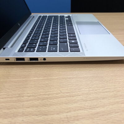 【甲府飯田店】中古  HP EliteBook 830 G8 MSO (Intel Core i5 1145G7 2.6GHz/16GB/SSD256GB/-/オンボード/13.3/1920x1080/Wi-Fi/WEBCAM/W11P/Microsoft Office Home and Business 2024) 190105 