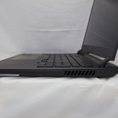 【通販センター】中古  ASUS ROG Strix G17 G713RW G713RW-R76R3070T(AMD Ryzen 7 6800H/32GB DDR5 (PC5)/SSD1TB/なし/NVIDIA GeForce RTX 3070 Ti 8GB Laptop GPU/17.3/2560x1440/Wi-Fi/W11H64 MAR) 194579 