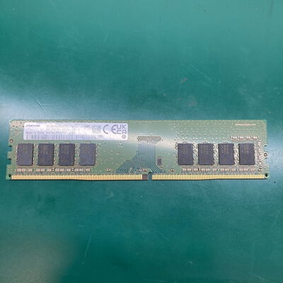 【浦添城間店(沖縄)】中古  PC4-25600 8GB デスクトップ用(DDR4-3200) 140727 