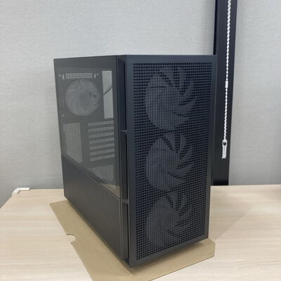 【静岡東瀬名店】中古  DEEPCOOL CH560 BK(E-ATX ｶﾞﾗｽ ) 5140000874 