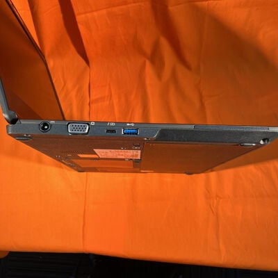 【なんば店】中古  FUJITSU LIFEBOOK U7410 (INTEL Core i5 10310U 1.7GHz/16GB/SSD256GB/-/オンボード/14/1366x768/Wi-Fi/WEBCAM/W11H64) 180534 
