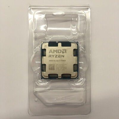 【博多店】中古  AMD Ryzen 7 9700X (AM5/3.8GHz/40M/C8/T16/65W) 169022 