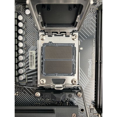 【秋葉原本店】中古  ASRock B650 PG Lightning WiFi (B650 AM5 ATX DDR5) 3410012394 