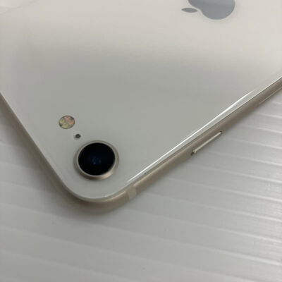 【秋葉原本店】中古  【国内版SIMフリー】Apple iPhoneSE 4.7インチ (第3世代) 256GB (スターライト) MMYK3J/A 154867 