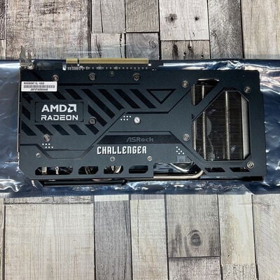 【広島店】中古  ASRock RX9060XT CL 16GO(RX9060XT Challenger 16G) 179897 