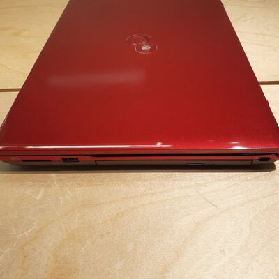 【鹿児島店】中古  Fujitsu LIFEBOOK AH53/B3(i7-8550U/8GB/SSD240GB/BDXL/オンボード/15.6/1920*1080/W11H) 4700001091 