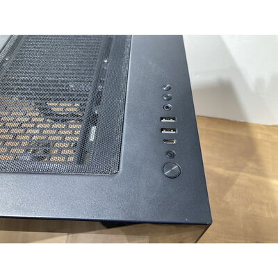 【富山本郷店】中古  STOME BTOパソコン (AMD Ryzen 7 9800X3D /32GB/RTX4080 SUPER/SSD 1TB/-/Win 11 Home/-) 4760001247 