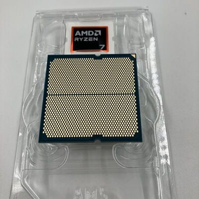 【なんば店】中古  AMD Ryzen 7 9850X3D (AM5/4.7/104M/C8/T16/120W) 188690 