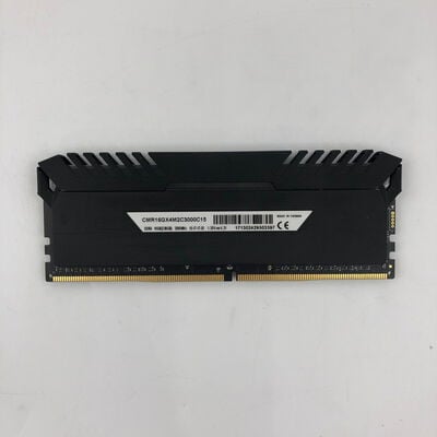 【大分店】中古  PC4-24000 32GB デスクトップ用(DDR4-3000) 143225 