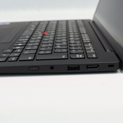 【札幌店】中古  ThinkPad X1 Carbon Gen 13(Ultra 5 226V/16GB/SSD512GB/14インチ/1920x1200/W11H) 3210015519 