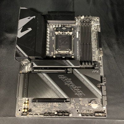 【横浜駅前店】中古  GIGABYTE X870 AORUS ELITE X3D (X870 ATX AM5) 3400009616 