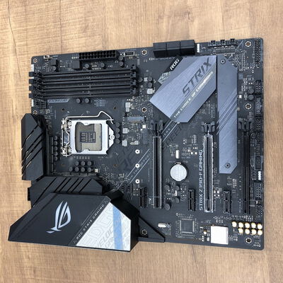 【宇都宮鶴田店】中古  ASUS ROG STRIX Z390-F GAMING (Z390 1151 ATX DDR4) 138866 