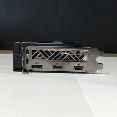 【松山環状枝松店】中古  SAPPHIRE PULSE Radeon RX 9060 XT GAMING OC 16GB (RX9060XT 16G) 179905 