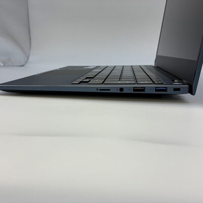 【宇都宮鶴田店】中古  THIRDWAVE BizPro14 181610 
