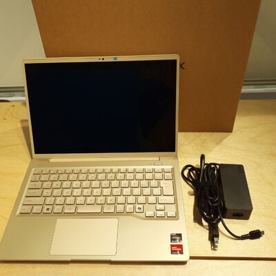 【鹿児島店】中古  FUJITSU FMV LIFEBOOK M55J3G(Ryzen 5 7520U/16GB/SSD250GB/W11H) 4700000907 